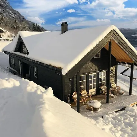 Med Panoramautsikt, Badstue Og Ski-in Ski-out Pa Hébergement de vacances Voss